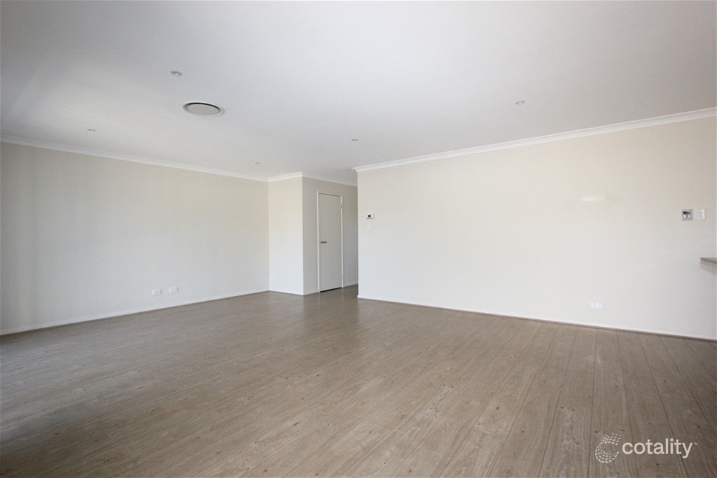 43 Combs St, Yarrabilba, QLD 4207