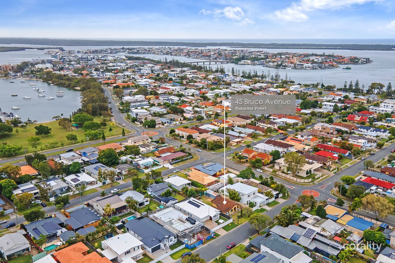 45 Bruce Ave, Paradise Point, QLD 4216