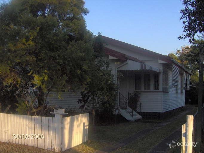 297 Verney Rd E, Graceville, QLD 4075