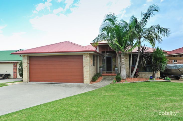 9 Coronation St, Old Bar, NSW 2430