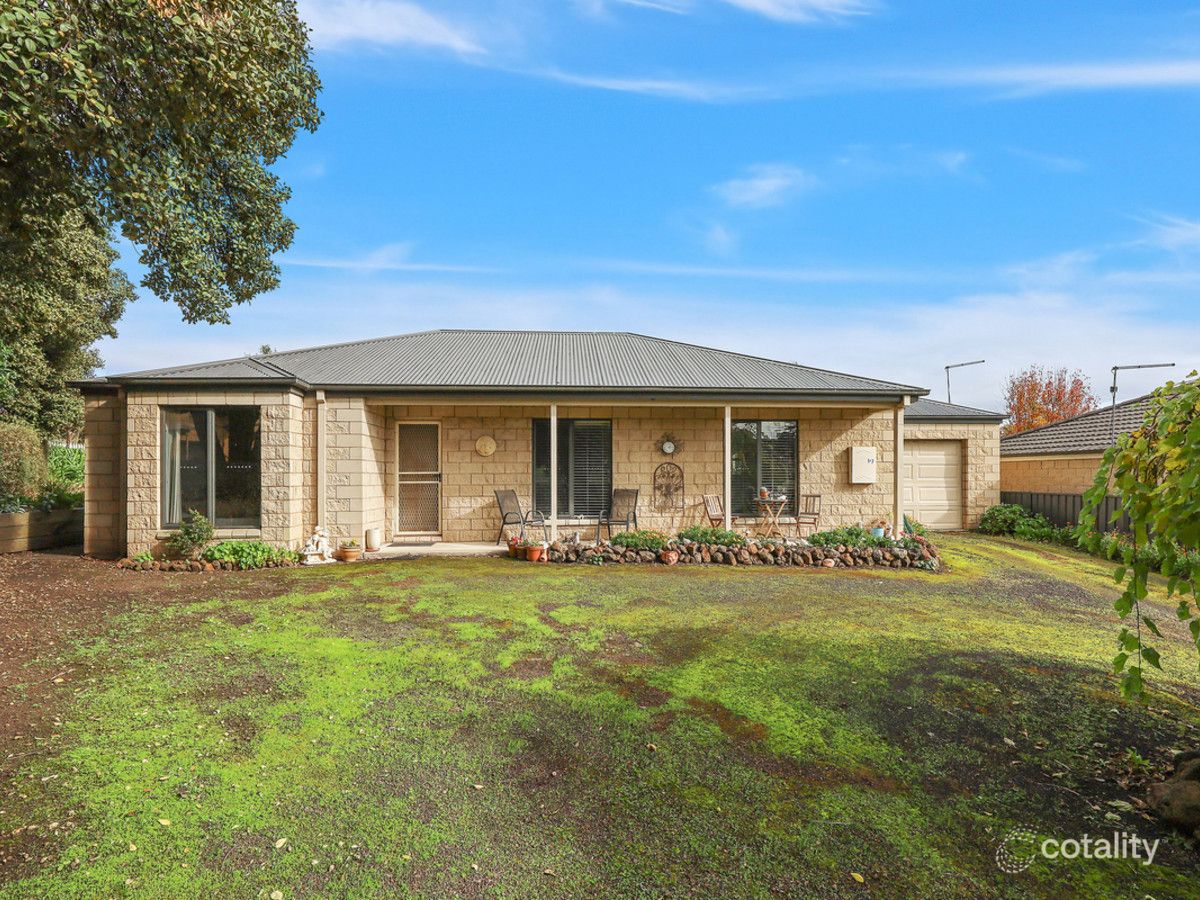 1/7 Tea Tree Ct, Mortlake, VIC 3272