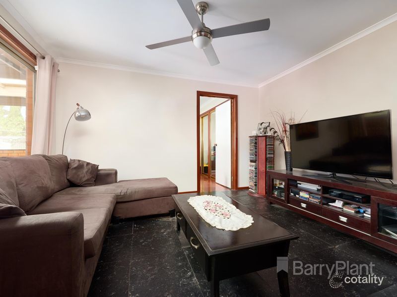 17 Malcolm Cres, Keysborough, VIC 3173