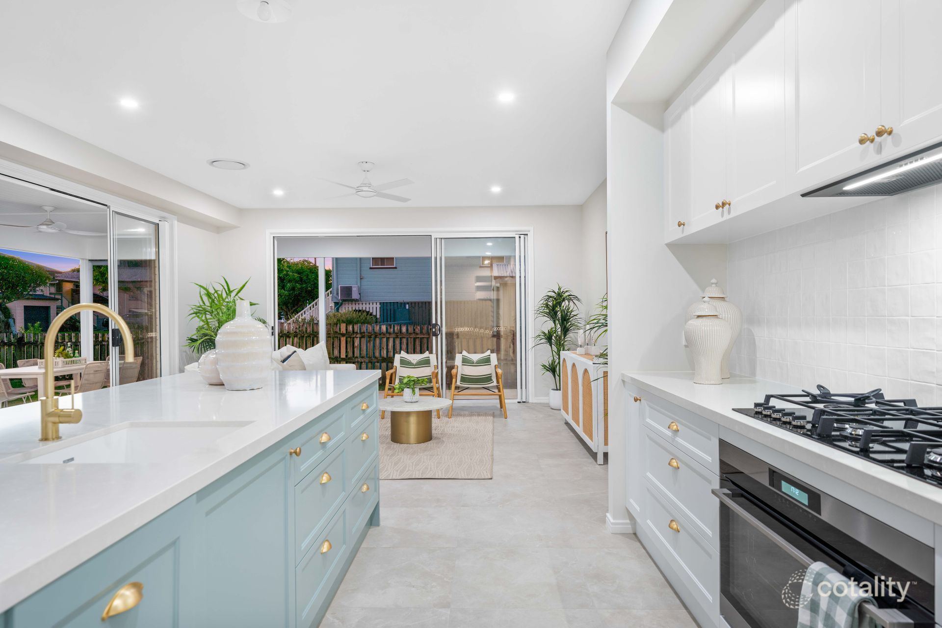 18 Hatchman St, Victoria Point, QLD 4165