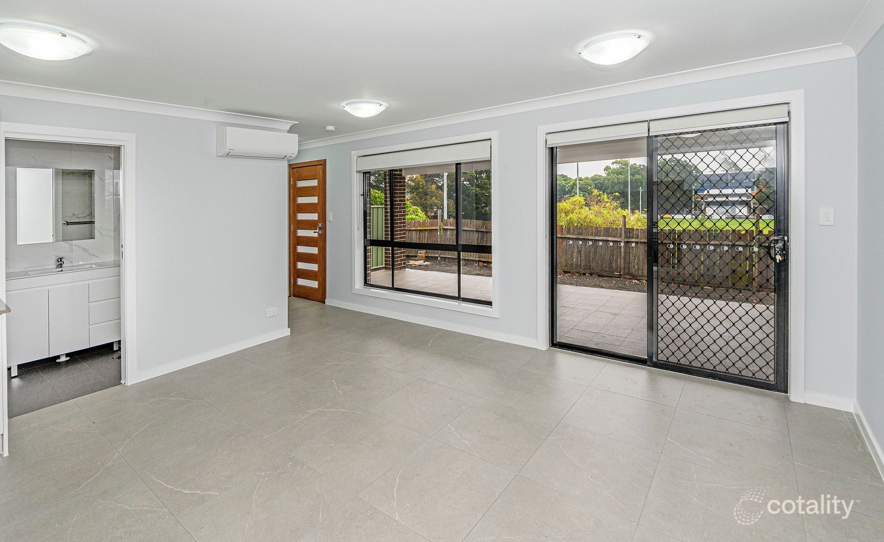 1 Thorncraft Pde, Campsie, NSW 2194