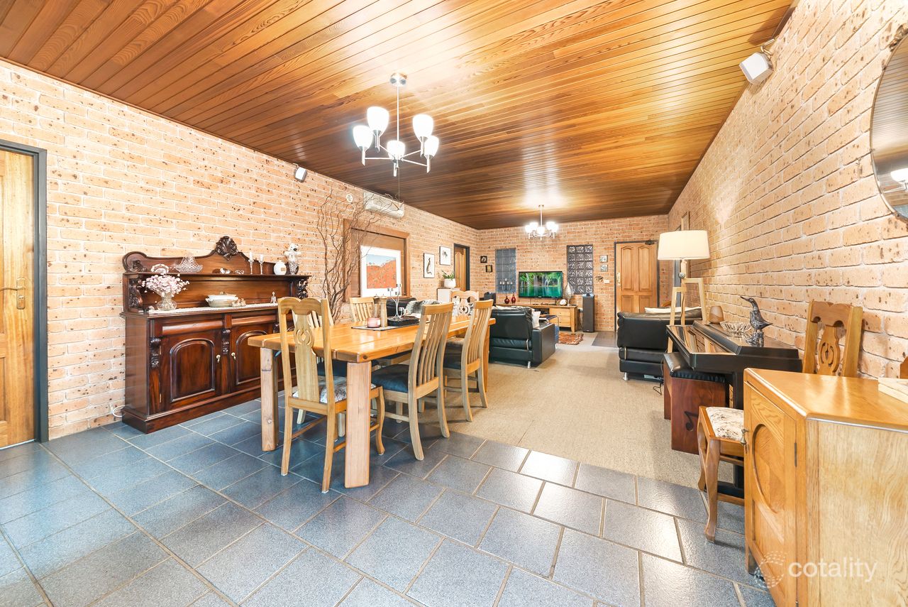 33a Coghlan Cres, Doonside, NSW 2767