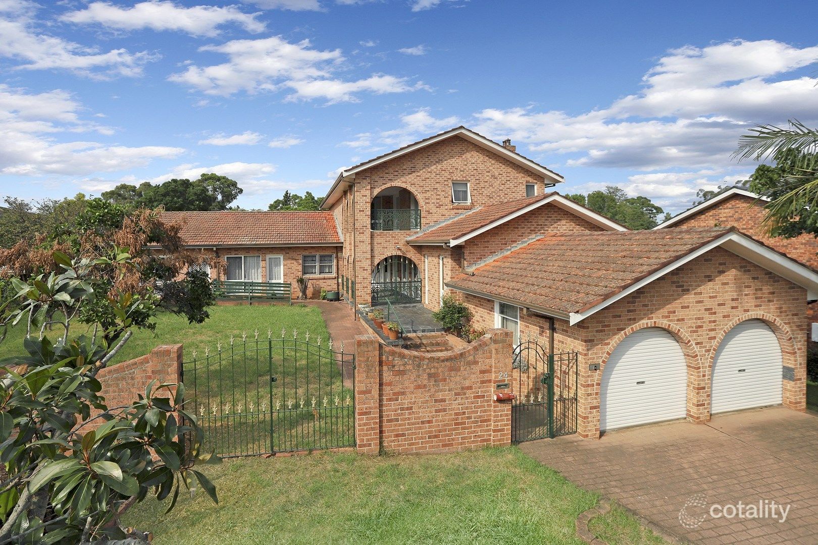 24 Dawes Ave, Castle Hill, NSW 2154