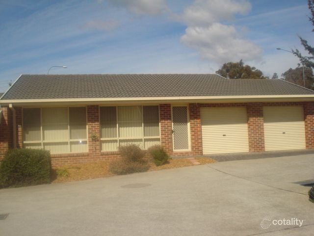 8/157 Uriarra Rd, Crestwood, NSW 2620