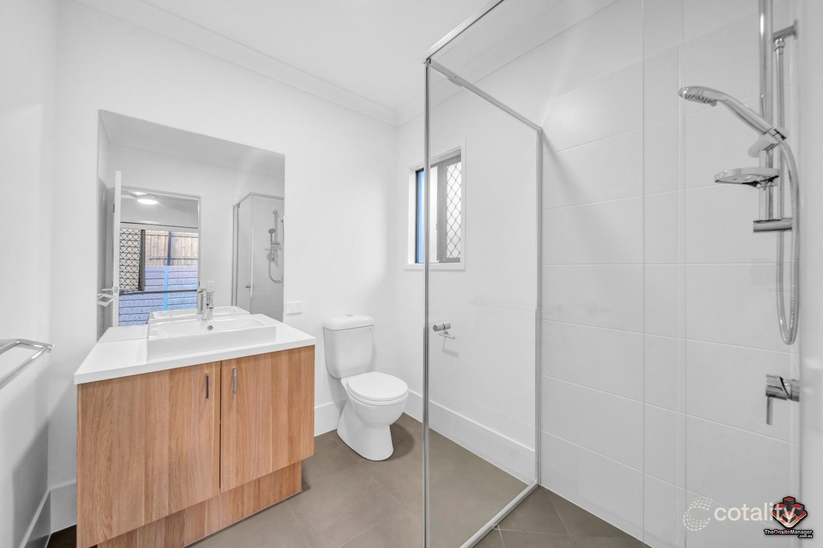 10 Potter Way, White Rock, QLD 4306