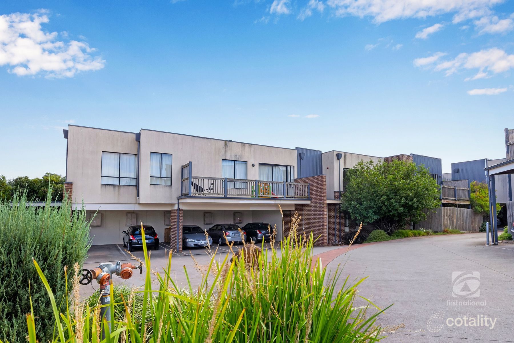 16/9 Petrea Pl, Harkness, VIC 3337