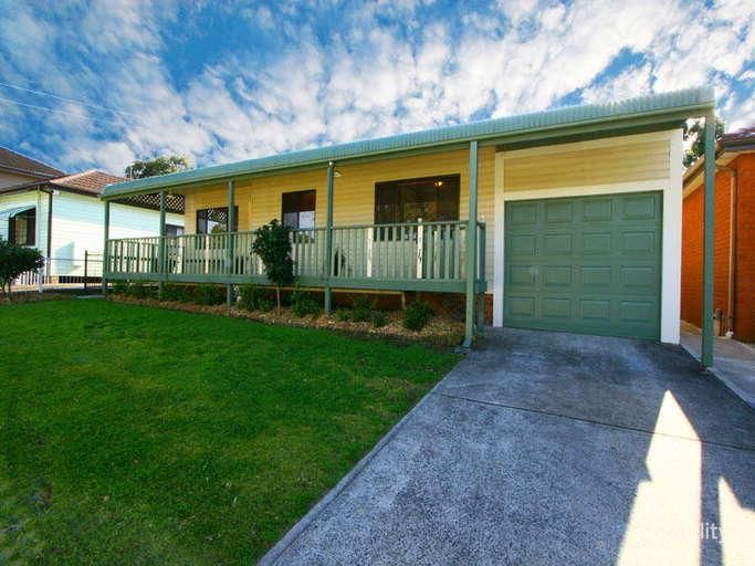 16 Rickard Rd, Unanderra, NSW 2526