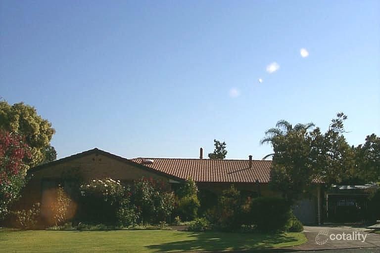 7 Bruce Ct, Leeming, WA 6149