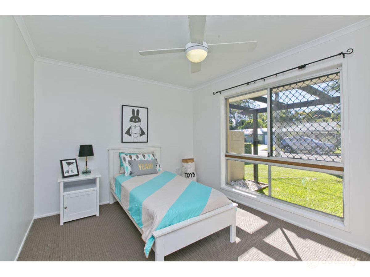 8 Arundel Ct, Ormiston, QLD 4160