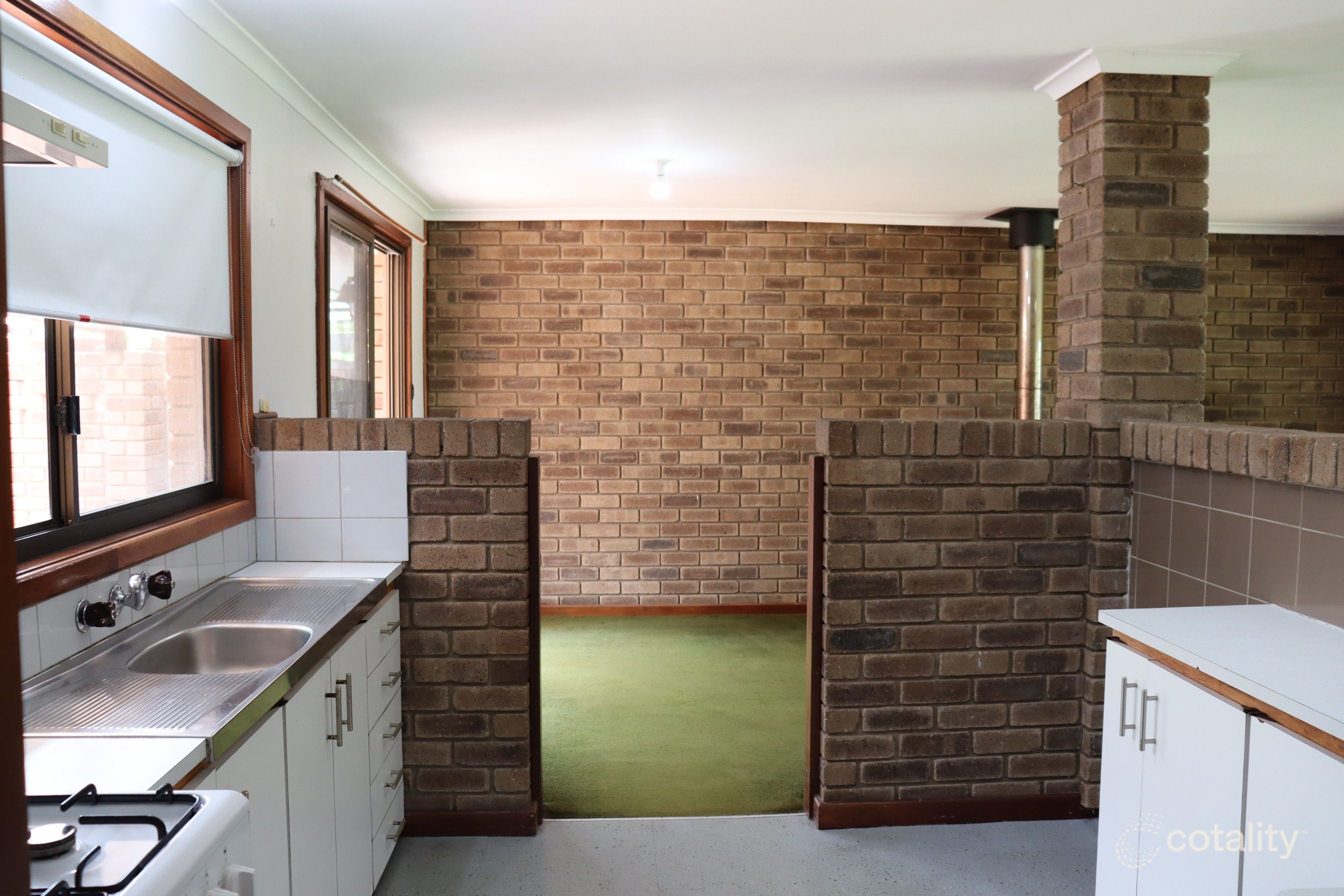 13 Heather Rd, Ocean Beach, WA 6333