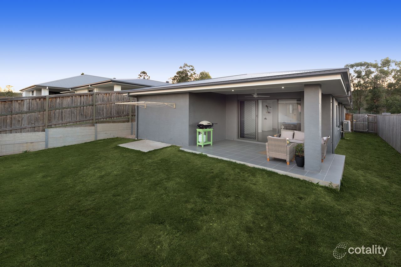 50 Ross Rd, Upper Kedron, QLD 4055