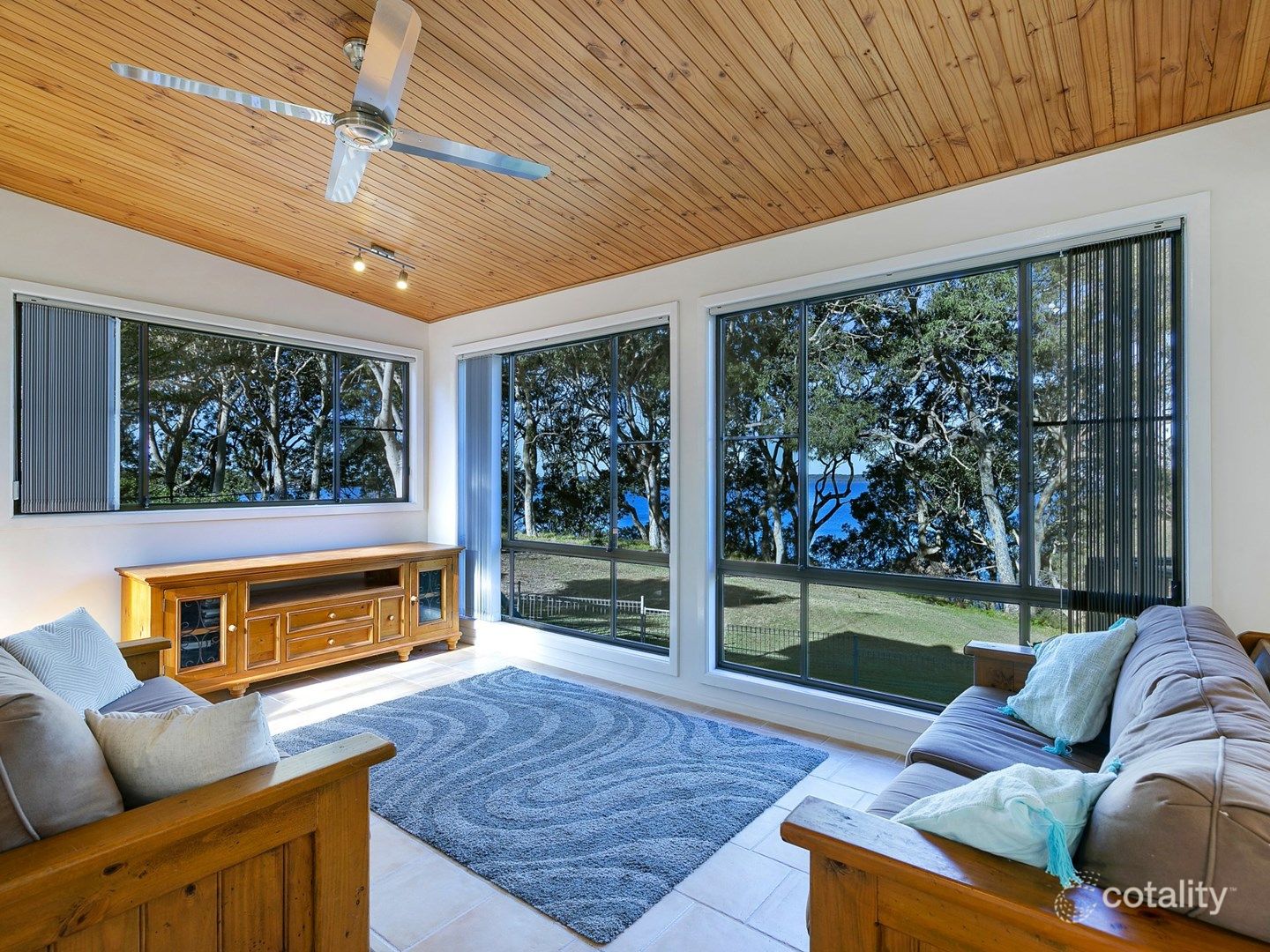 1 Parklake Cl, Wyongah, NSW 2259