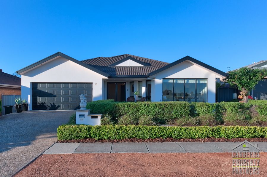 15 Delma View, Gungahlin, ACT 2912