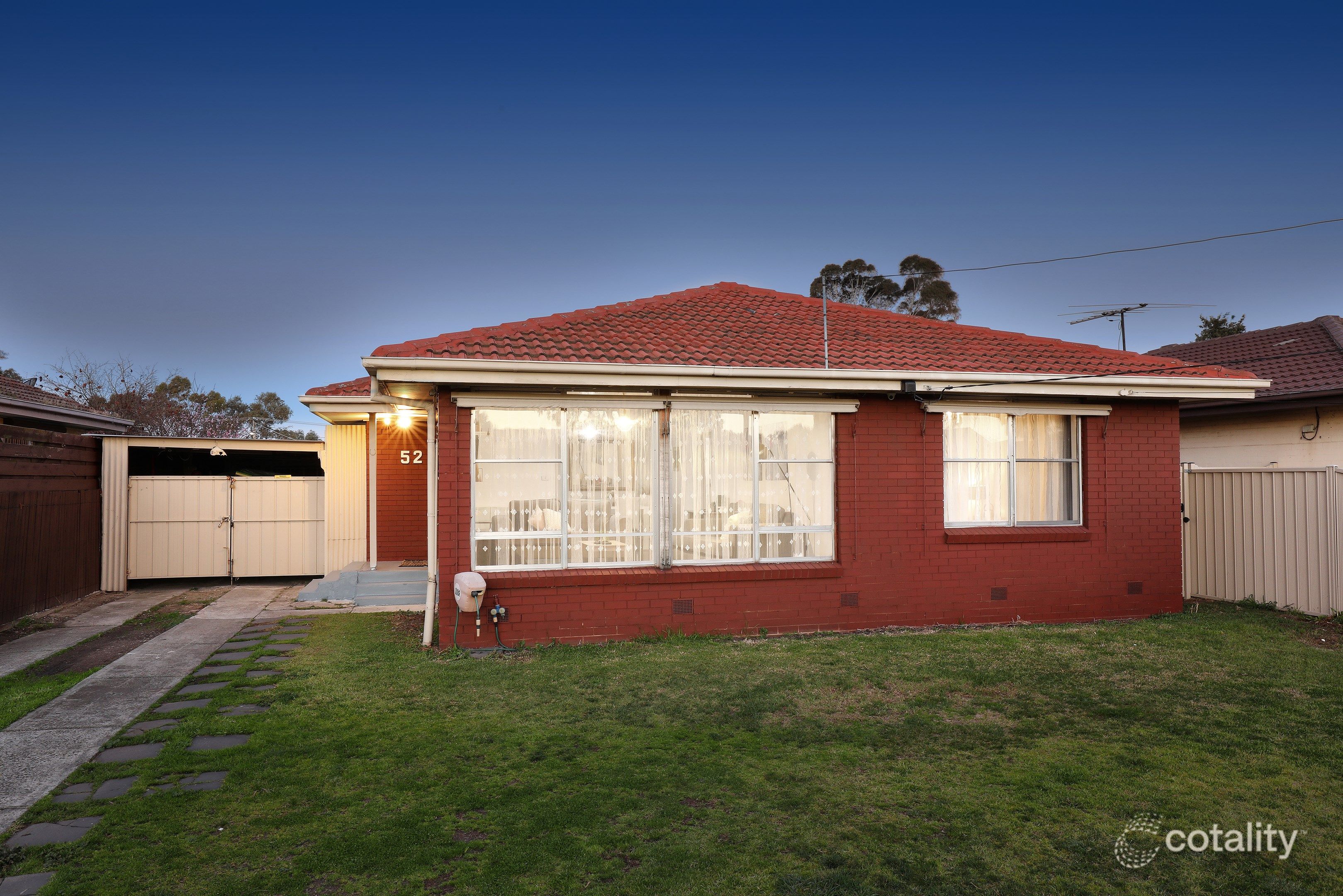 52 Fairbairn Rd, Sunshine West, VIC 3020