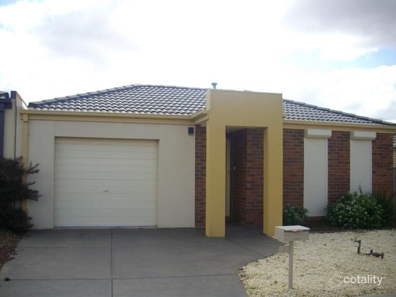 7 Tandara Cct, Melton West, VIC 3337