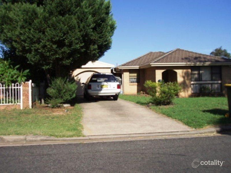 50 Duncansby Cres, St Andrews, NSW 2566