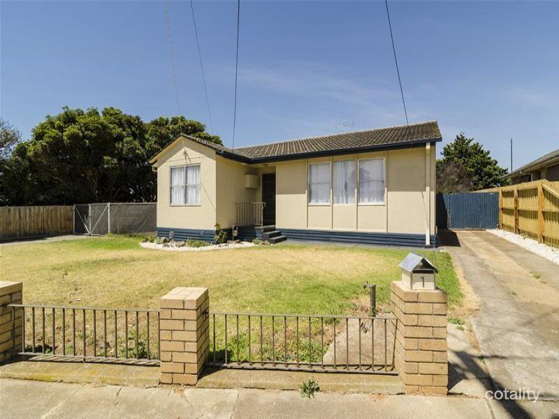 1 Vincent Cres, Werribee, VIC 3030