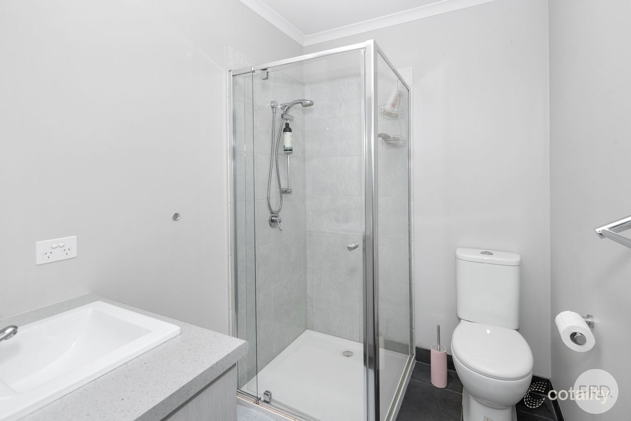 11 Ron Ct, Canadian, VIC 3350