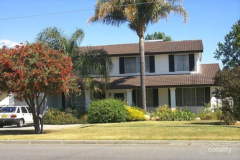 247 Ewen St, Woodlands, WA 6018