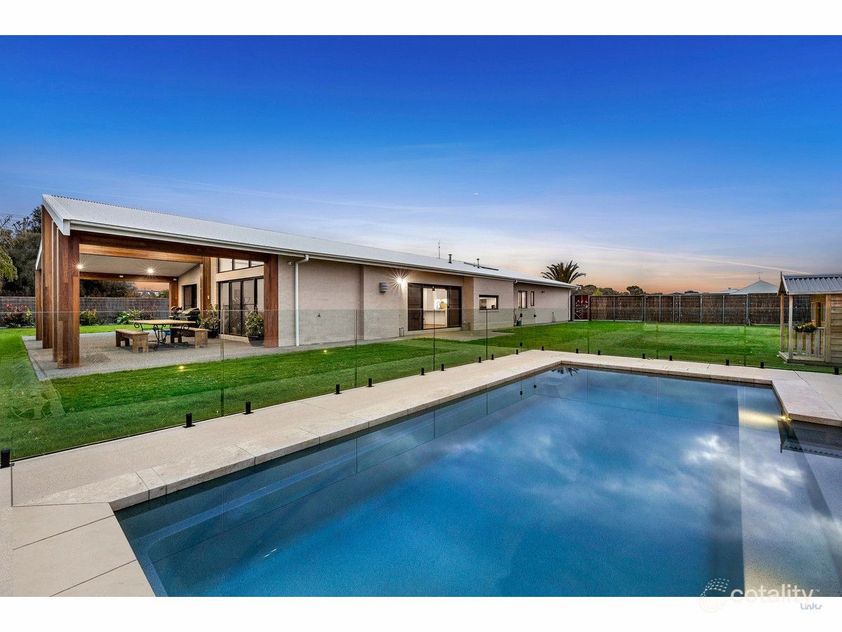 2 Merino Dr, Bellbrae, VIC 3228