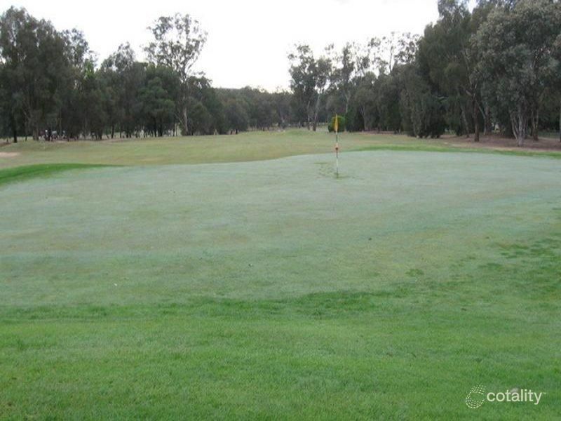 7 Birdie Pl, Thurgoona, NSW 2640