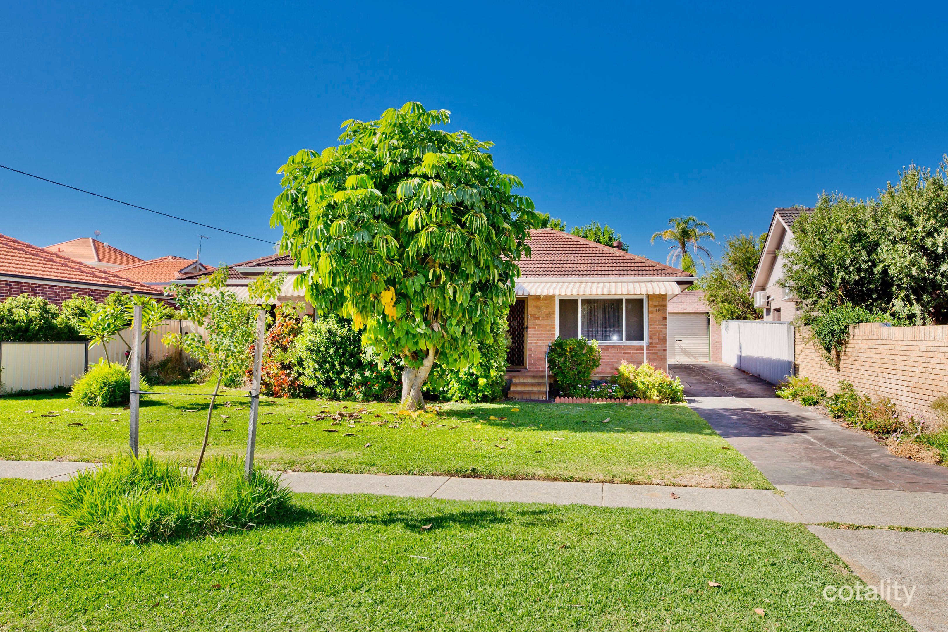 16 Bayley St, Dianella, WA 6059