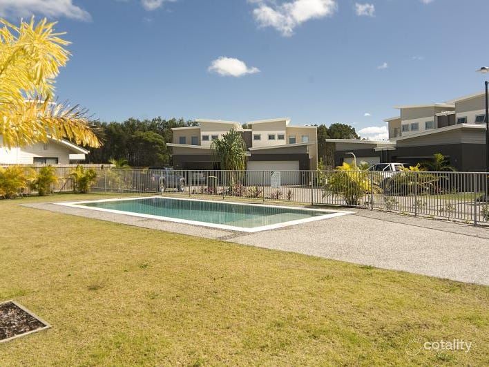 1/15 Catalina Dr, Mudjimba, QLD 4564