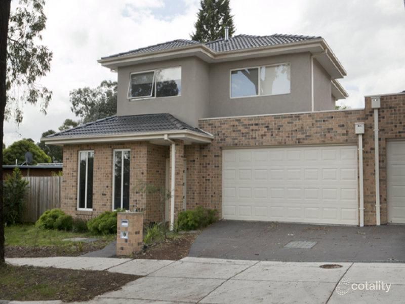 4 Clendon Rd, Ferntree Gully, VIC 3156