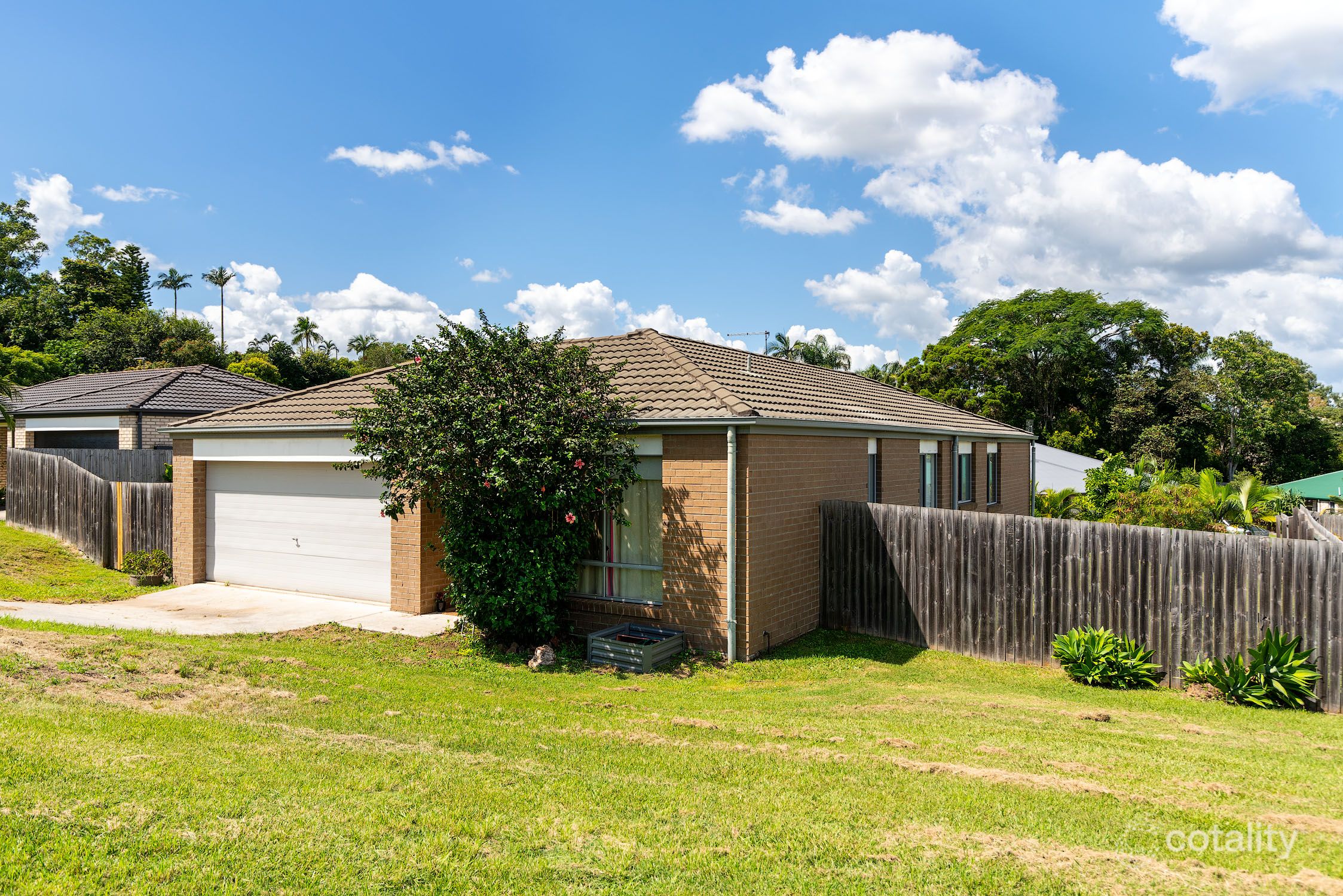 24 Bond Dr, Southside, QLD 4570