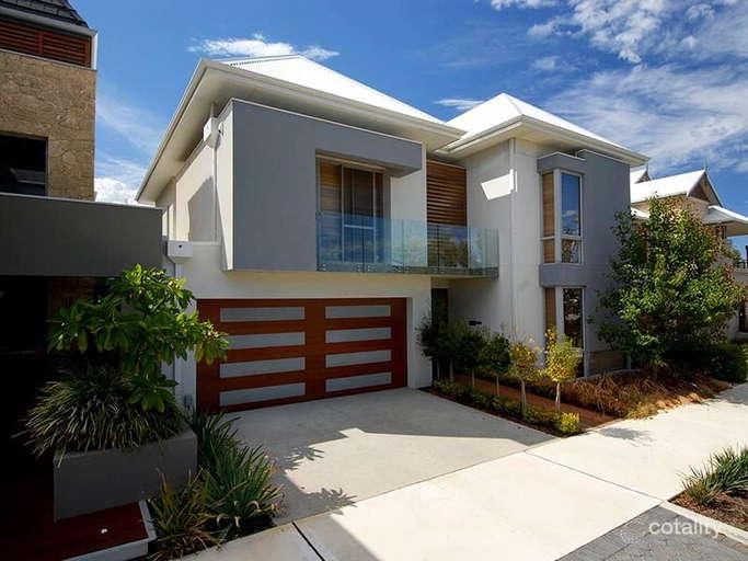 15 Barrow Cres, North Coogee, WA 6163
