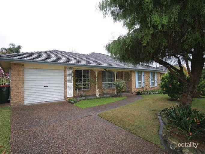11 Midshipman Cct, Corlette, NSW 2315