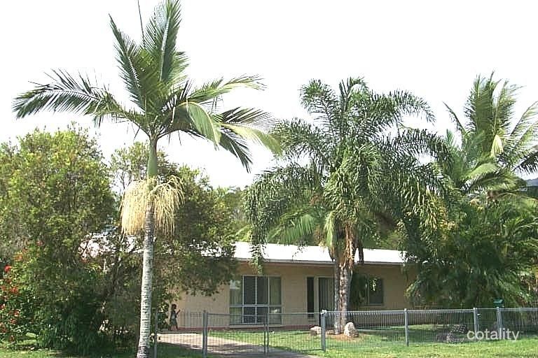 8 Armbrust St, Manoora, QLD 4870