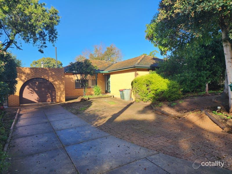 18 Holly Rise, Hackham West, SA 5163