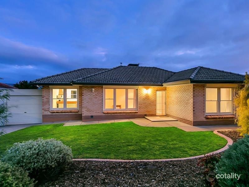 15 Panorama Dr, Windsor Gardens, SA 5087