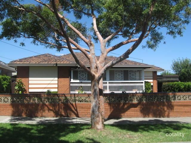 37 Meadowbank Dr, Sunshine North, VIC 3020