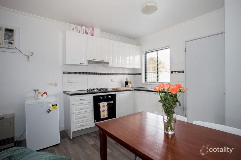 1/50 Neale St, Kennington, VIC 3550