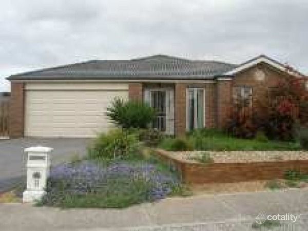 8 Trieste Way, Point Cook, VIC 3030