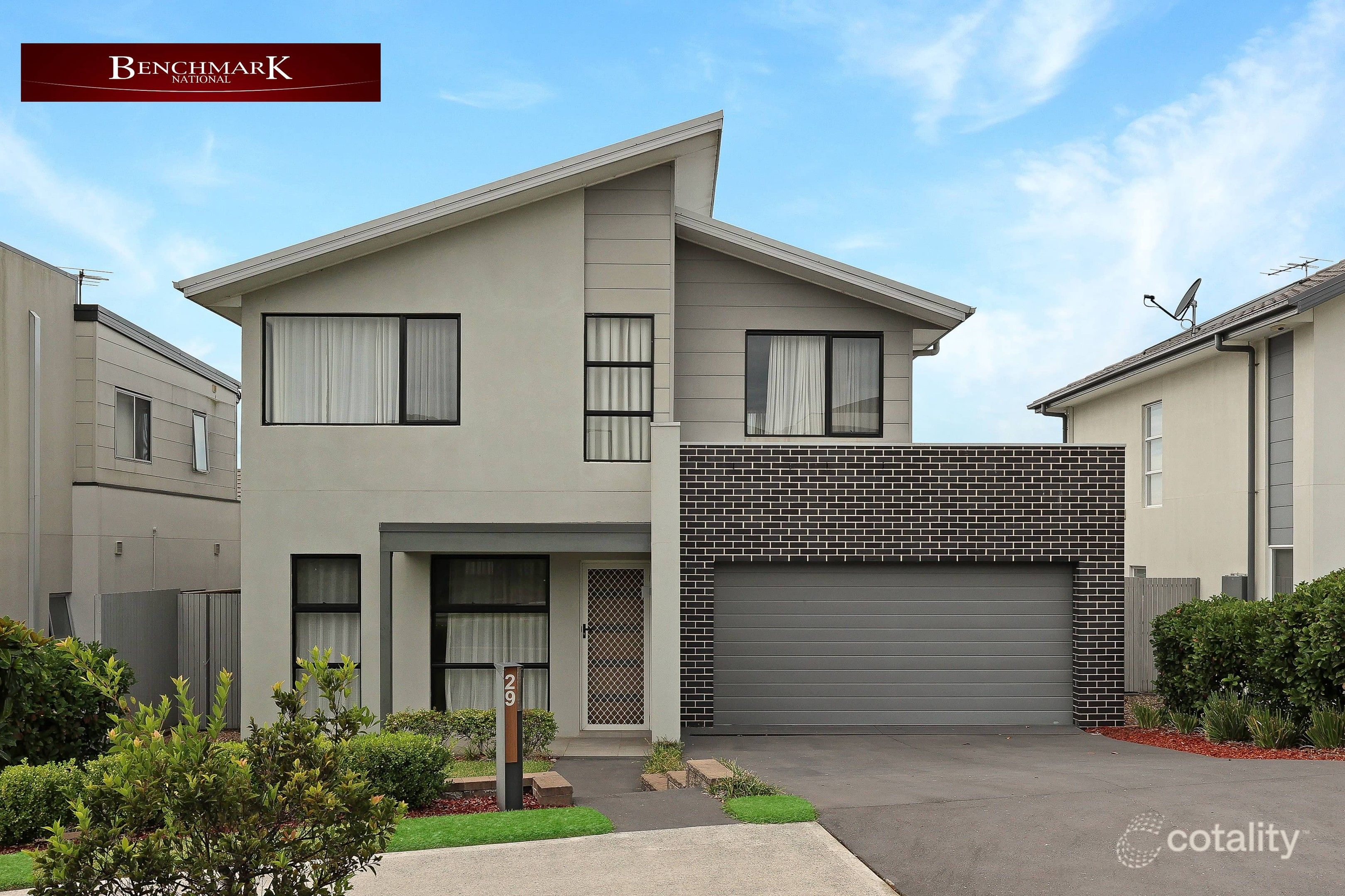 29 Greenview Dr, Moorebank, NSW 2170