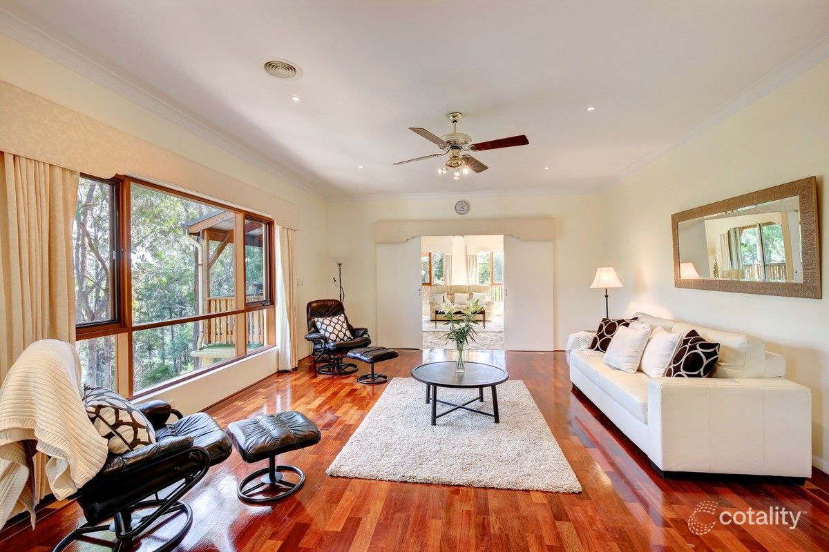 27 Heath Rd, Crafers West, SA 5152