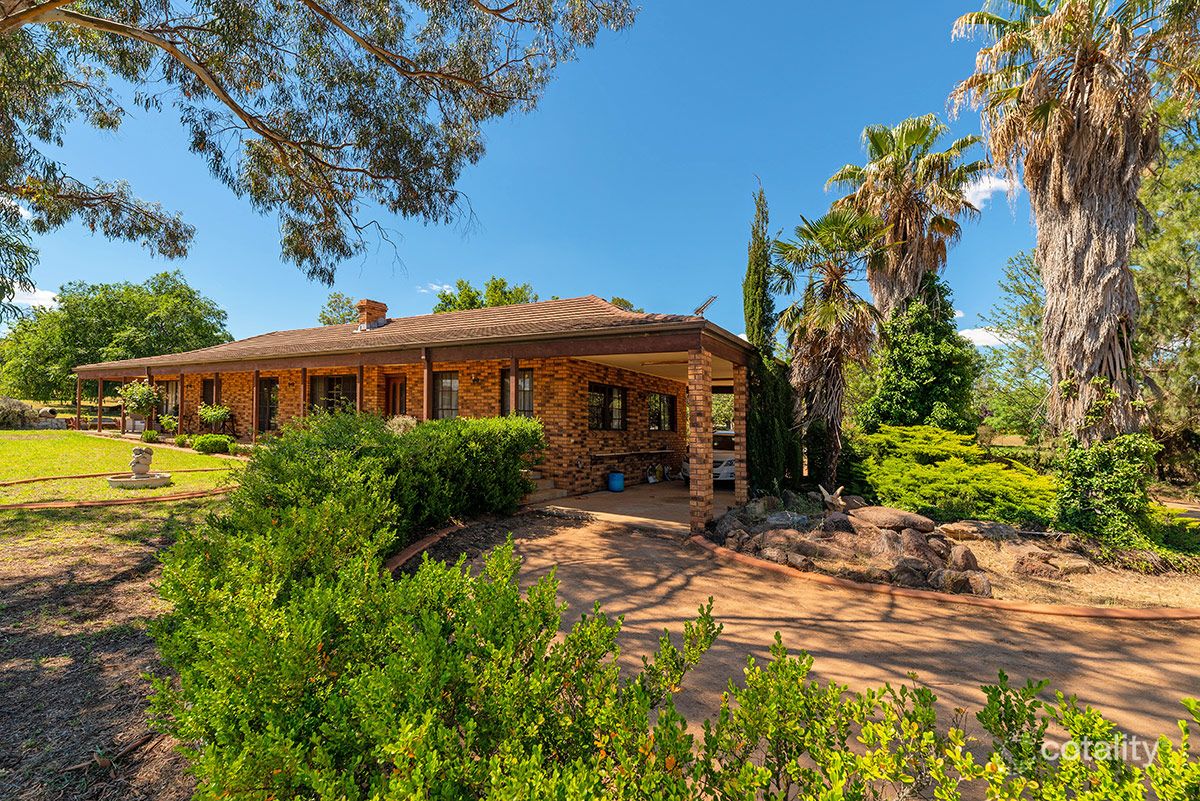 5 Caledonian St, Gulgong, NSW 2852