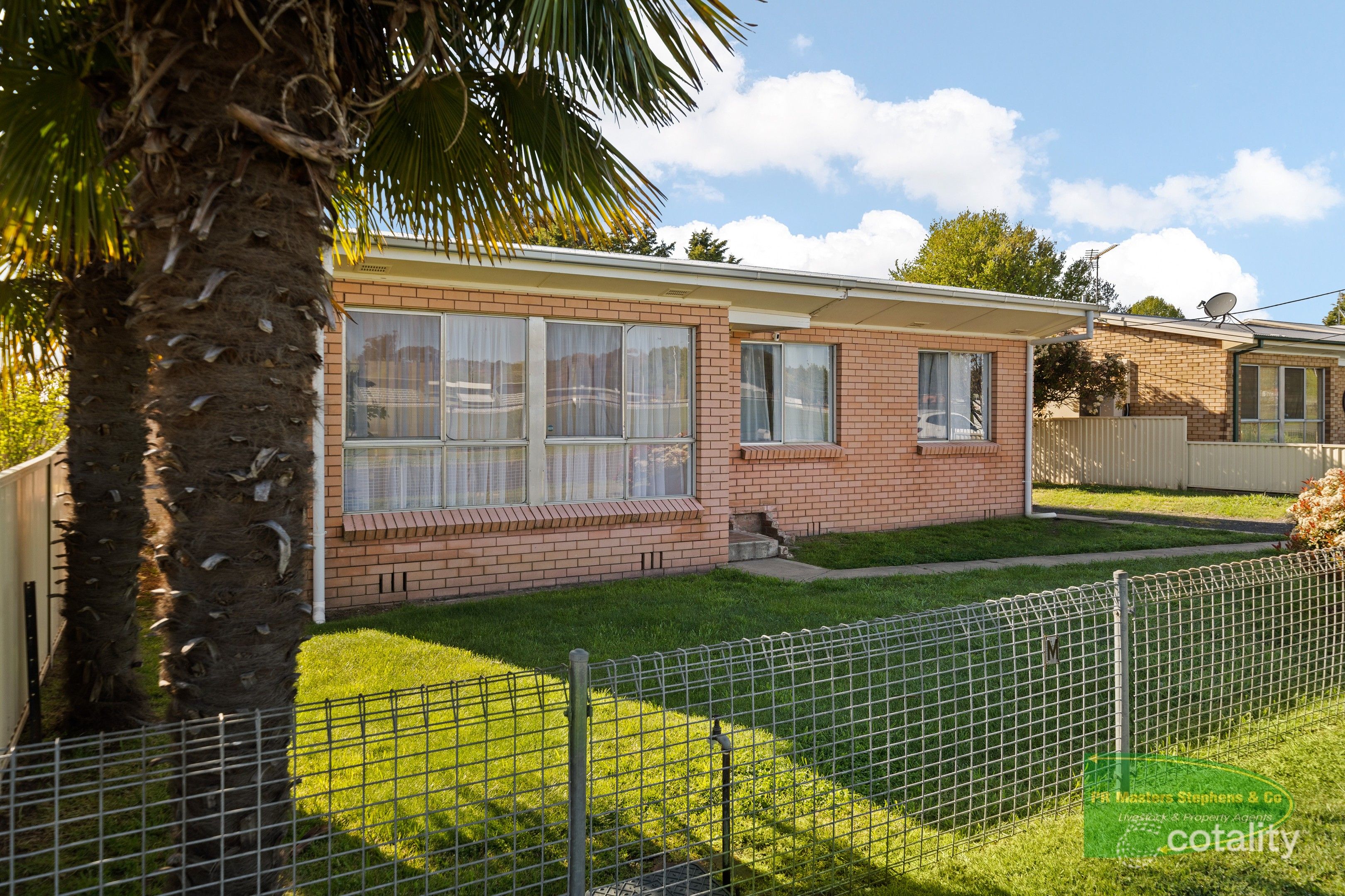 18 Queen St, Blayney, NSW 2799