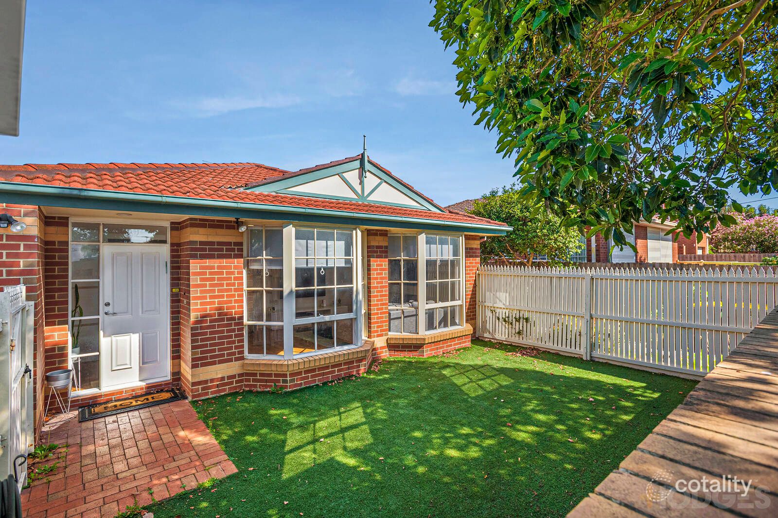 1/241 Booran Rd, Caulfield South, VIC 3162