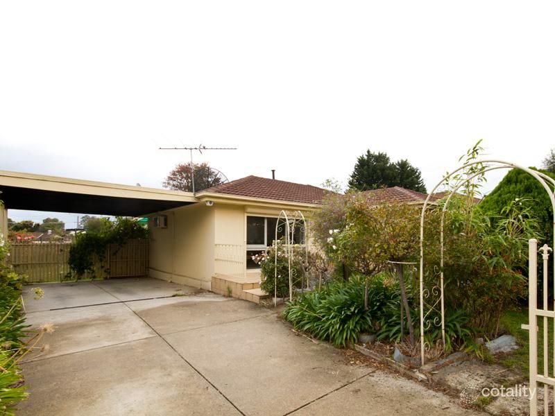 5 Strong Dr, Hampton Park, VIC 3976