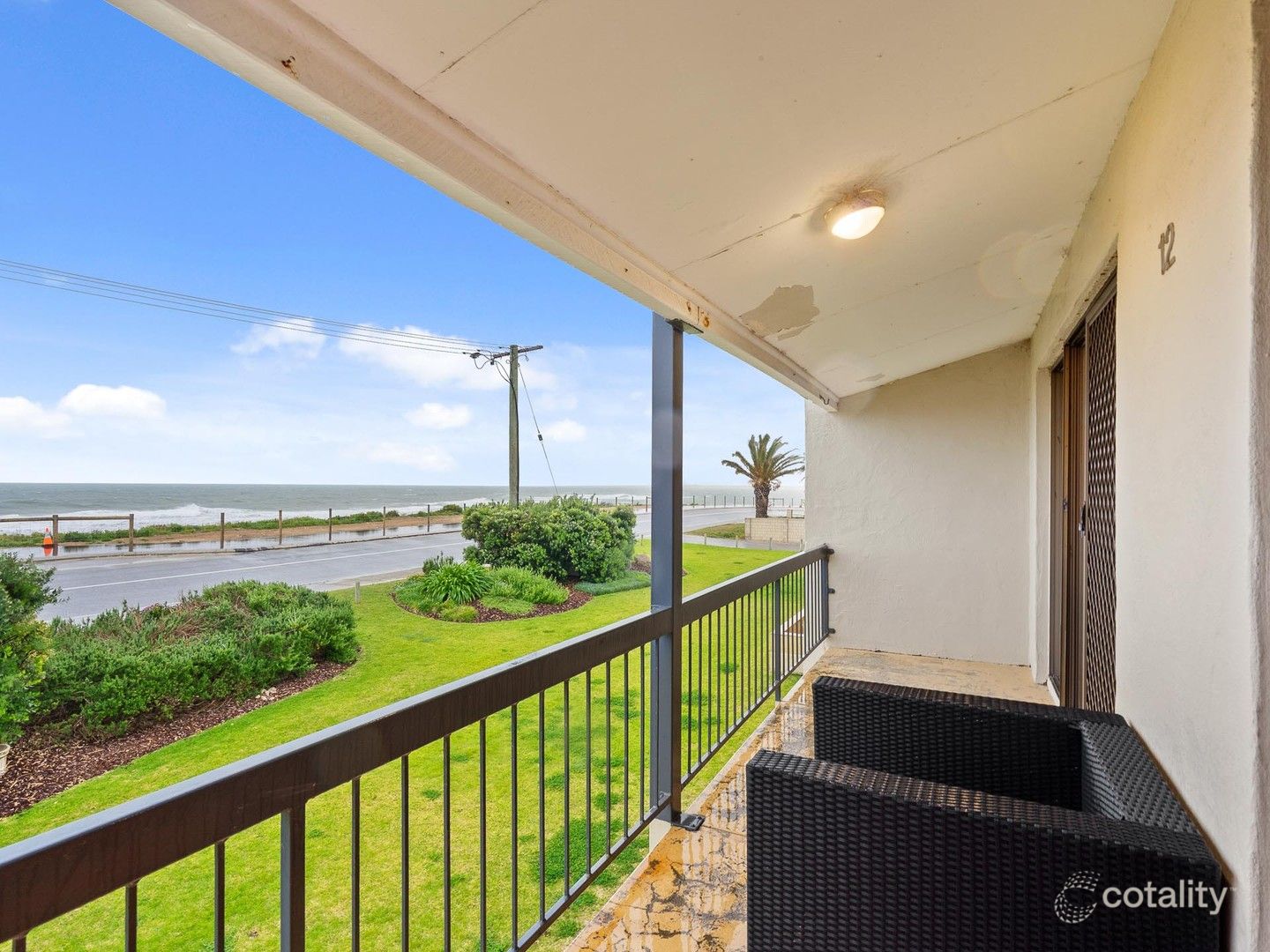 12/24 Halls Head Pde, Halls Head, WA 6210