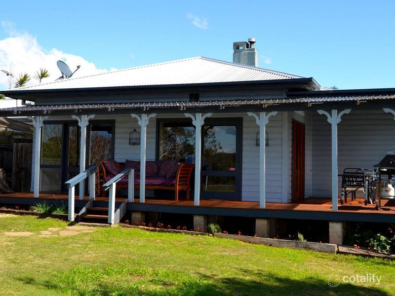 1 Machin Pde, Wingham, NSW 2429