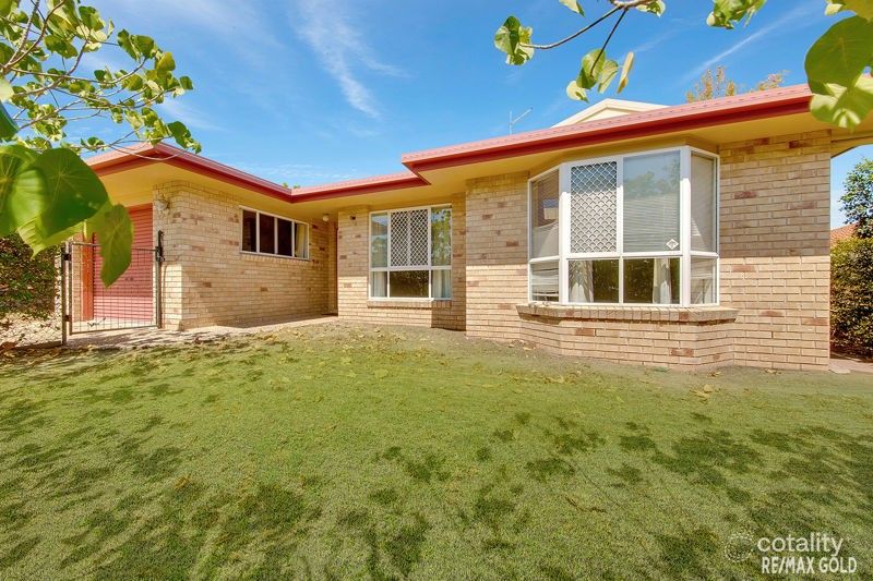 4 Cania Way, Clinton, QLD 4680