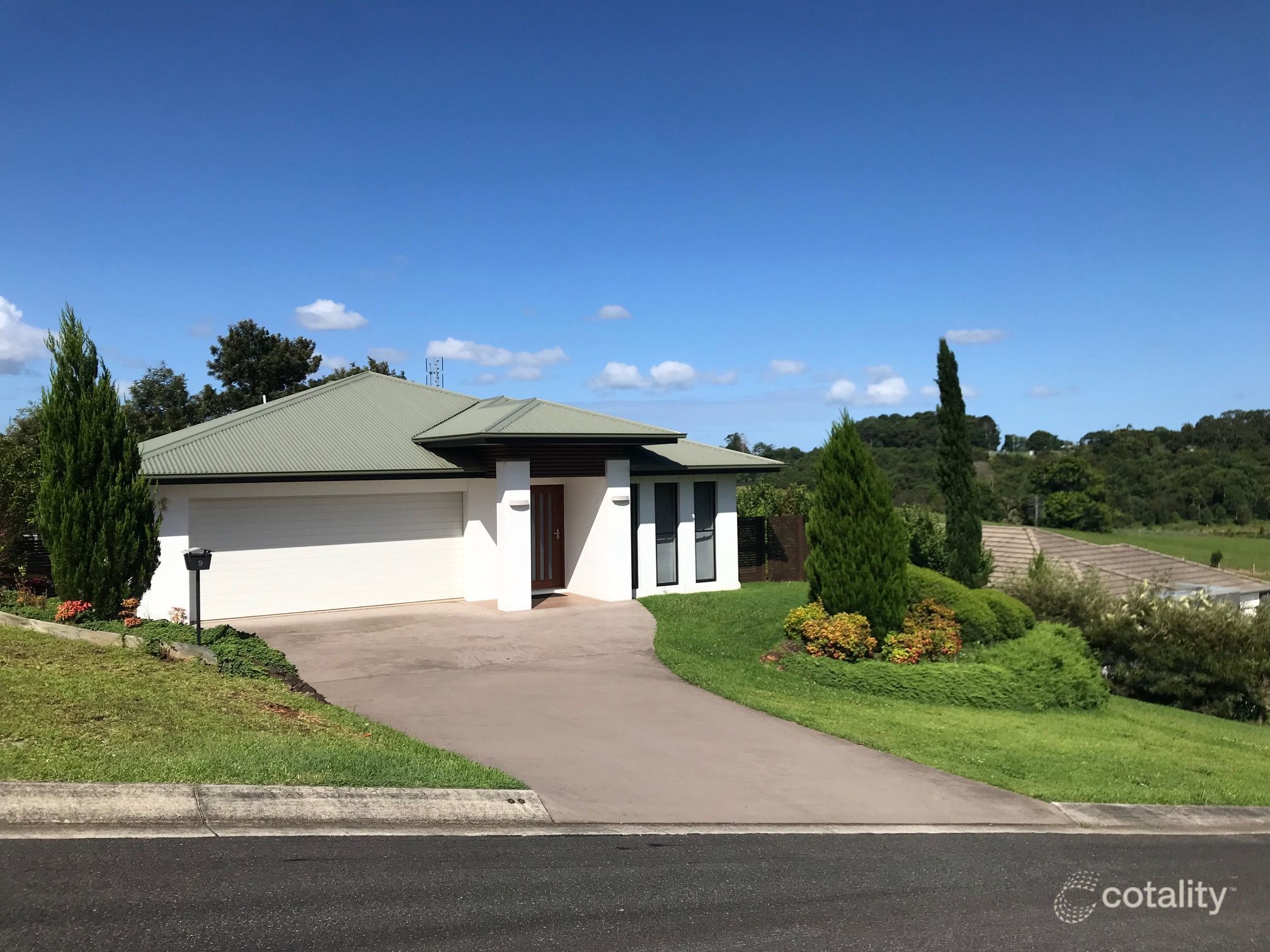 9 Snowwood Ave, Maleny, QLD 4552